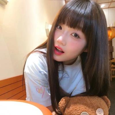 正面全裸